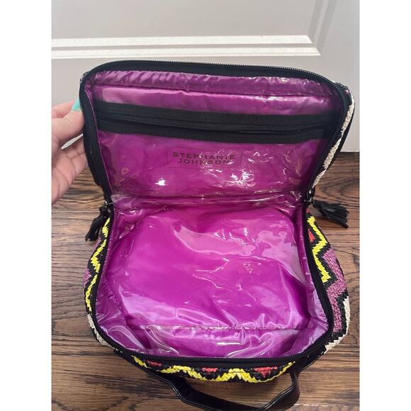 ๐ Stephanie Johnson ipad/tablet case holder multicolor chevron pattern - Picture 4 of 4